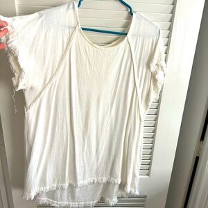 Umgee frayed edges tshirt